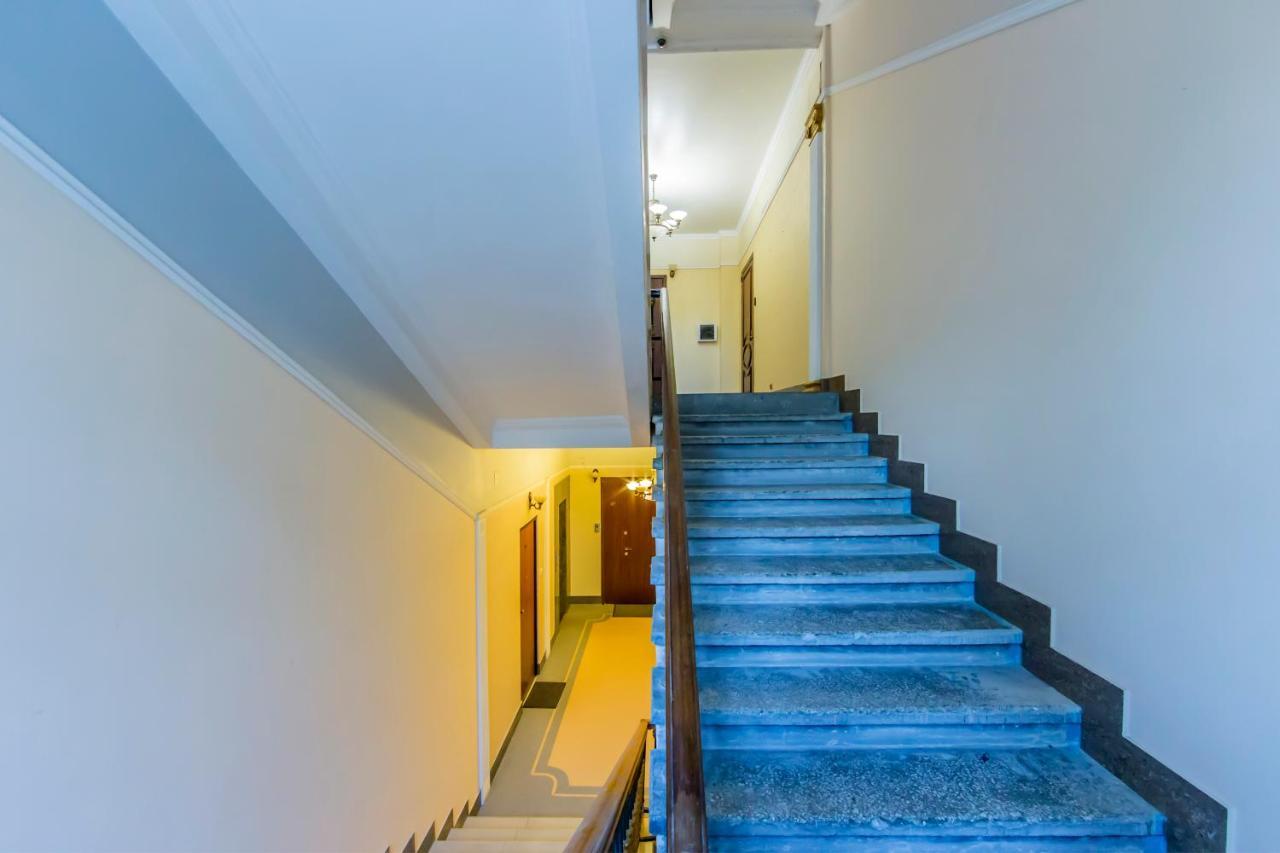 3-Room Apartments On Khreshchatyk. Building With Star Kyiv Exterior photo